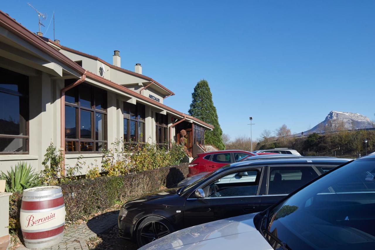 Hostal Rural Aritzalko Etxarri-Aranatz Kültér fotó